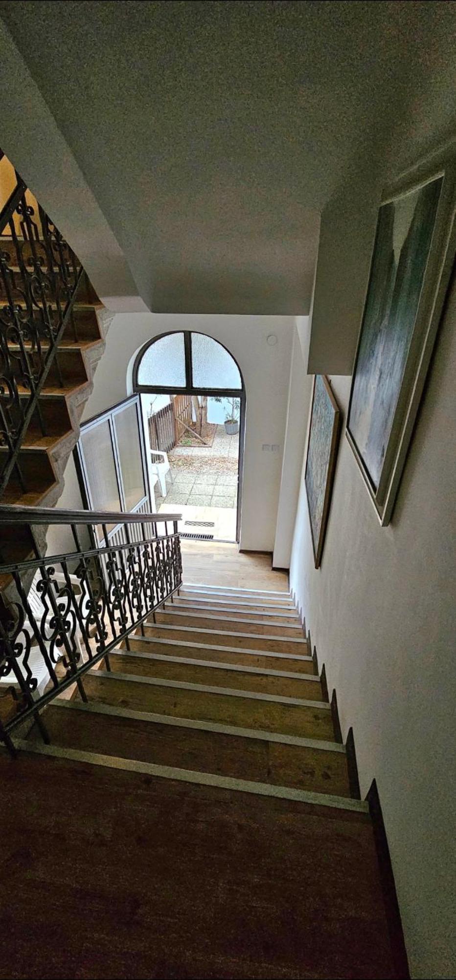 Artist Apartment Кестели Екстериор снимка