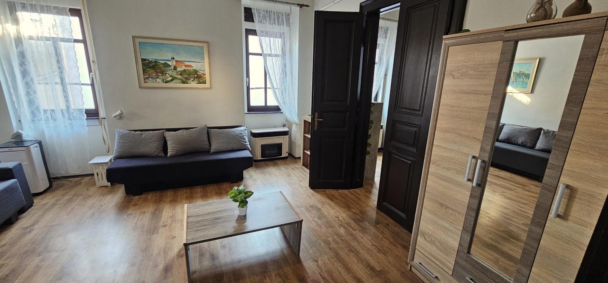 Artist Apartment Кестели Екстериор снимка